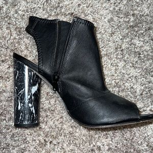 Marble heel, open-toed heels